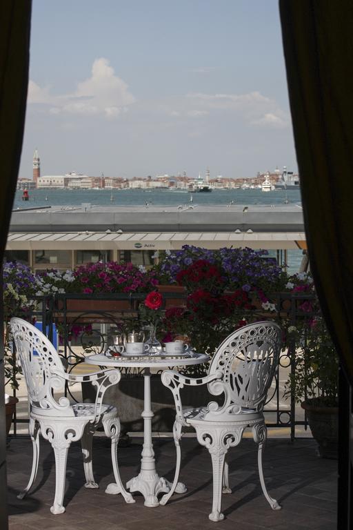 Hotel Riviera Venezia Lido Esterno foto